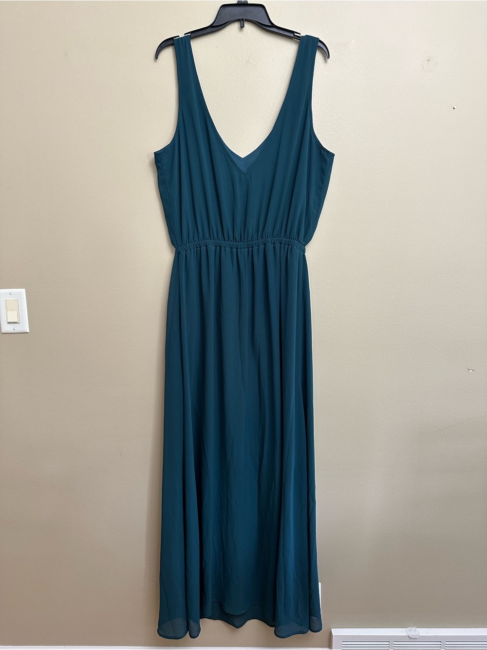 Show Me Your Mumu Kendall Chiffon Maxi Dress in Deep Jade - Picture 7 of 14